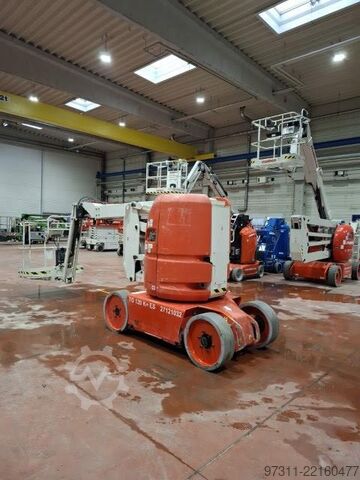 Plataforma de trabalho telescópica articulada Manitou 120AETJ C 3D