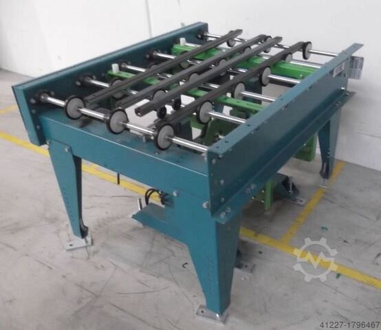 Convoyeur à rouleaux motorisés Grenzebach mit Hubeinheit