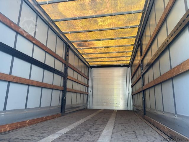 Caminhão com carroçaria intercambiável Kögel BDF Wechselbrücke 7.45 Curtainsider