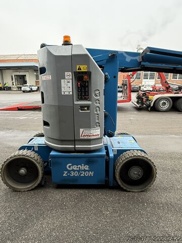 Piattaforma di lavoro telescopica Genie Z-30/20 N