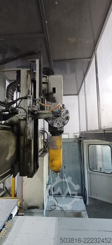 Centru de prelucrare MAKA KPF-335RT