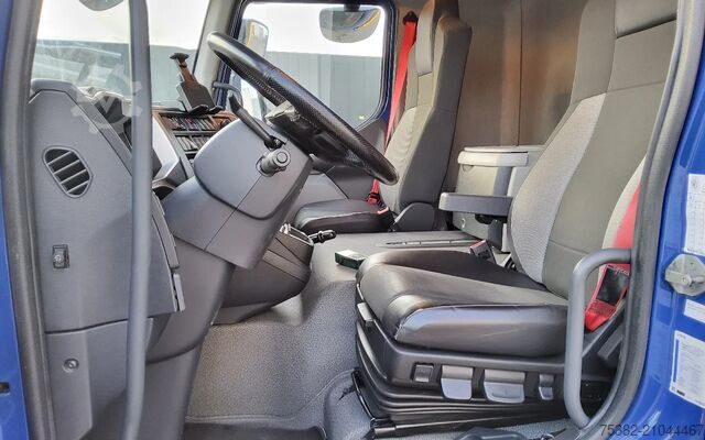 Przesuwana plandeka Renault D 240.12 07-BVF-2 - LOW P4x2 - LAADBAK SCHUIFZE...