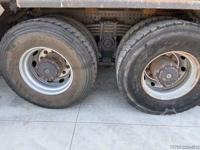 Sklápěcí vůz Mercedes-Benz Arocs 4145K 8x4 40Ton Euro6 20cbm