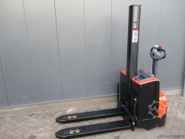 Pallet stacker BT SWE 080L