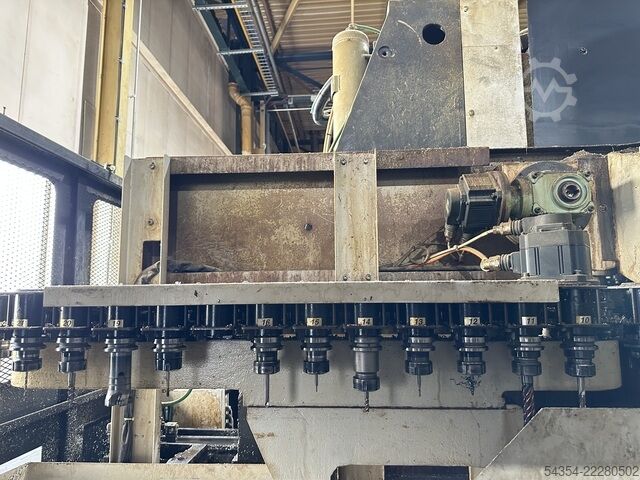  Mazak VTC-300C-II