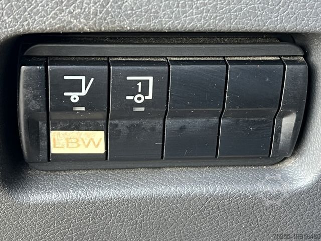 Dobozos furgon MERCEDES-BENZ Atego 818 Klima AHK 6,05m Koffer LBW Tempomat