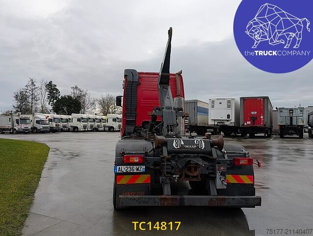 Container transportation Volvo FH 480