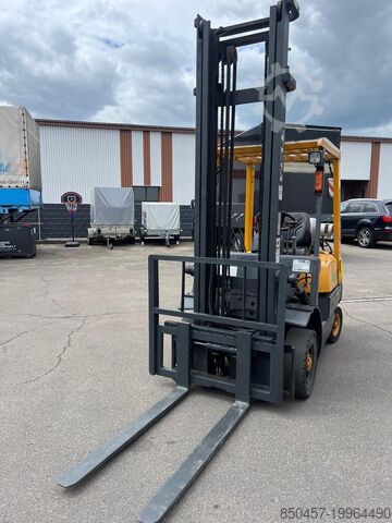 PB targoncák TCM FG15N18