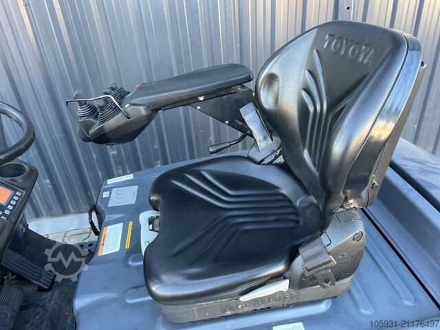 Elektrisk 4 -hjulet gaffeltruck Toyota 8FBM16T