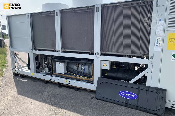  New Industrial Сhiller CARRIER - 537 KW | With warranty