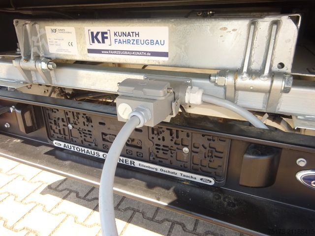 Wywrotka dostawcza FORD Transit DoKa 350L2 4x4 Winterdienst Streuer Schi