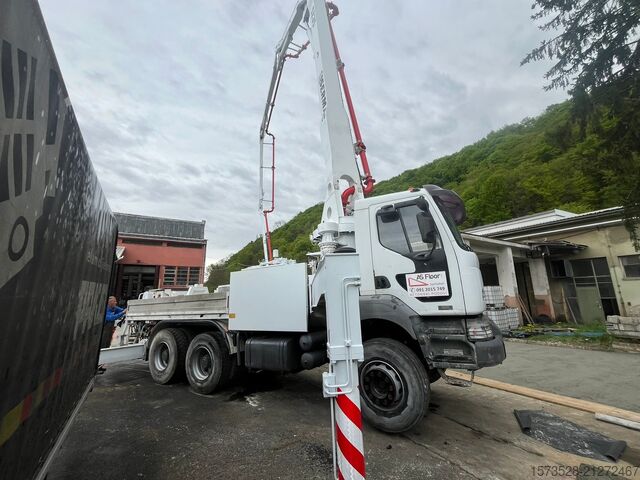 Concrete pump Renault XERAX DM8203DEST05