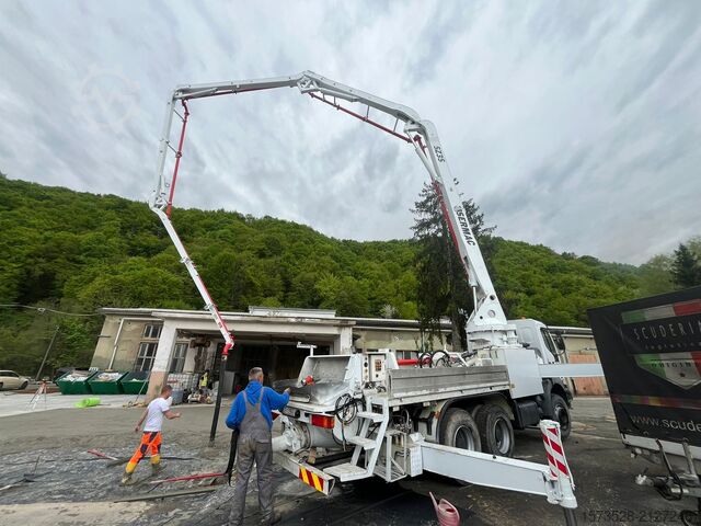 Concrete pump Renault XERAX DM8203DEST05