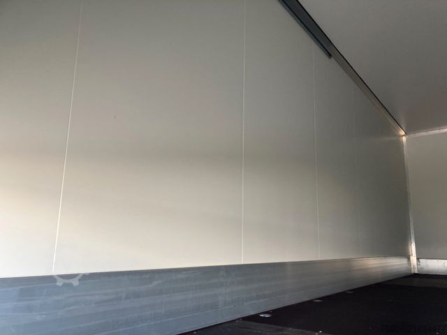 Remolque con caja móvil KRONE Wechselbrücke Kühlaufbau