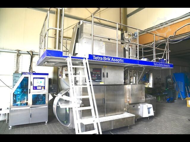Begagnad Tetra Pak TBA 19 200ML Slim fyllningsmaskin Tetra Pak® TBA 19 V10