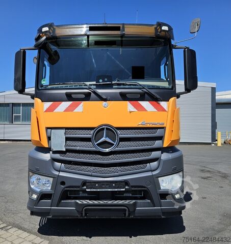 Tracteur routier standard Mercedes-Benz Actros 1846 LS 4x2