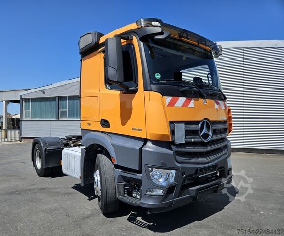 Tracteur routier standard Mercedes-Benz Actros 1846 LS 4x2