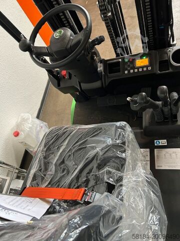 Elektromos háromkerekű targonca Cesab B215 II