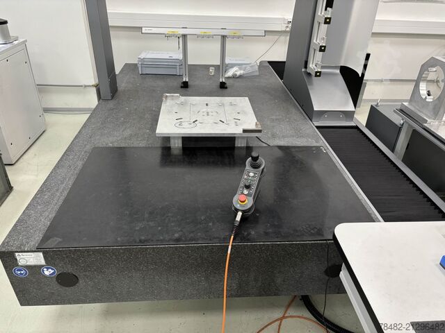 HEXAGON GLOBAL S BLUE 12.15.10 HEXAGON GLOBAL S BLUE 12.15.10