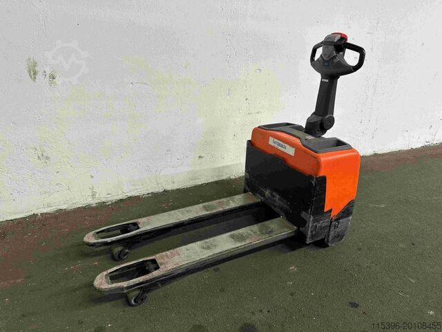 Electric Pallet Truck Toyota LWE 130