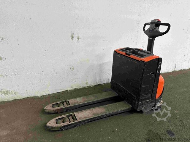 Electric Pallet Truck Toyota LWE 200