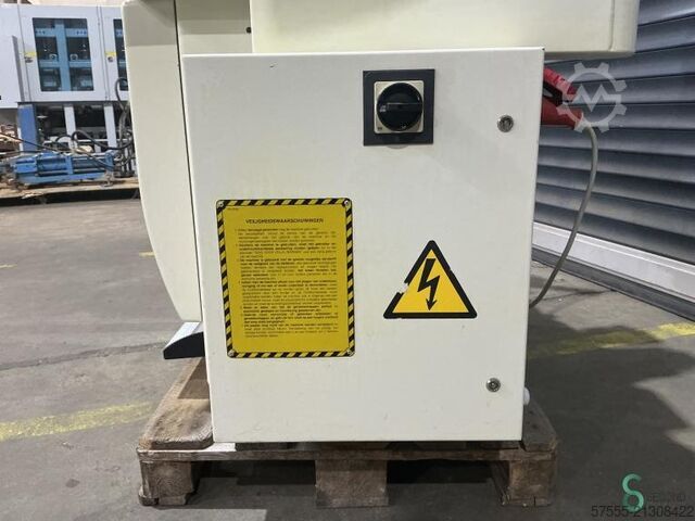 Mașină de frezat pentru masă SCM T 130N 2001 SCM T 130N