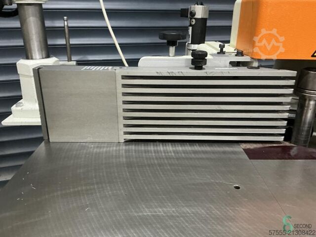 Tafelfrezen/spindelfrezen  SCM T 130N 2001 SCM T 130N