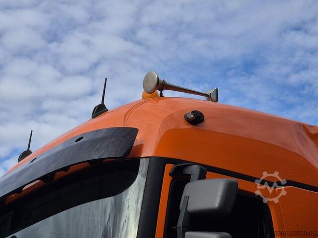 Standaard trekker Renault C-Series