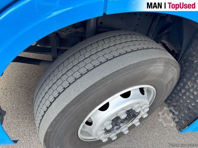 Gevaarlijke stoffen vrachtwagen MAN TGX 26.470 6x2/4 BL SA