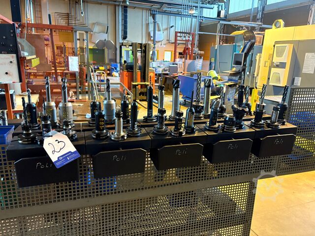 Lot of SK 40 tool holders nan nan