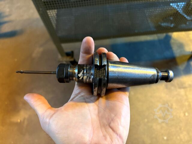 Lot of SK 40 tool holders nan nan