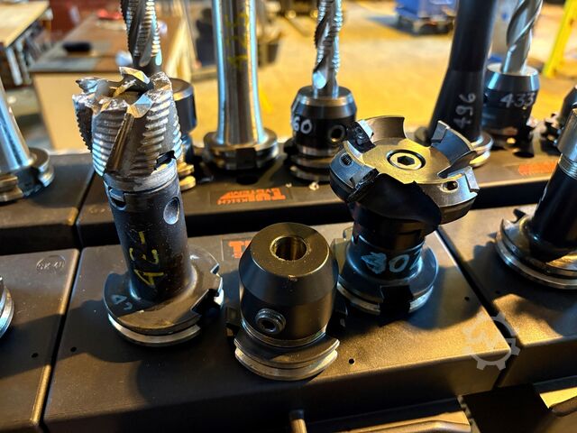 Lot of SK 40 tool holders nan nan