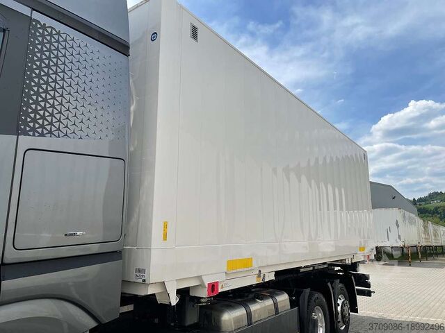 Caisse mobile avec fourgon Krone WK 7,3