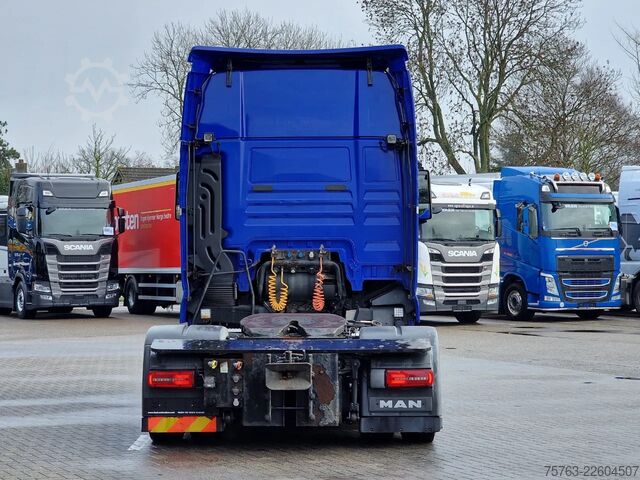 Svazek SZM MAN TGX 18.420 Low deck - Lifting 5th wheel - Retar...
