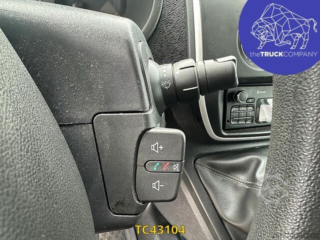 Fourgon tôlé Renault Kangoo