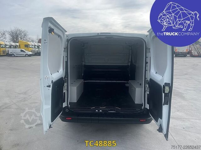 Furgon blaszak Renault Trafic Trafic 3 150.30 EDC6 L1H1
