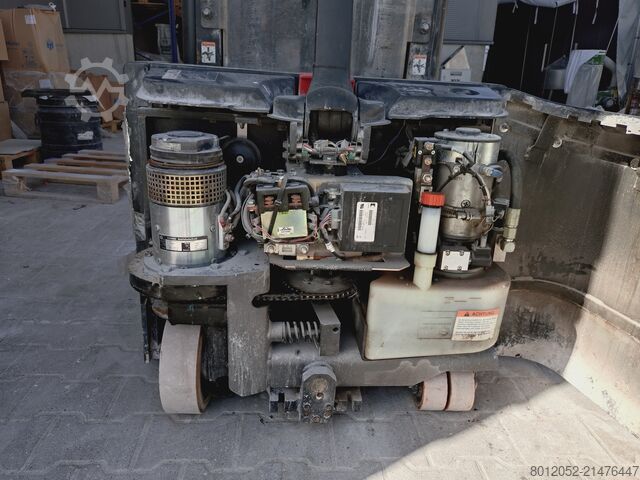 Transpaleta eléctrica de bajo elevación Crown 2300 Series