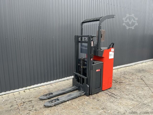 Enine koltuk istifleyici Linde D12R