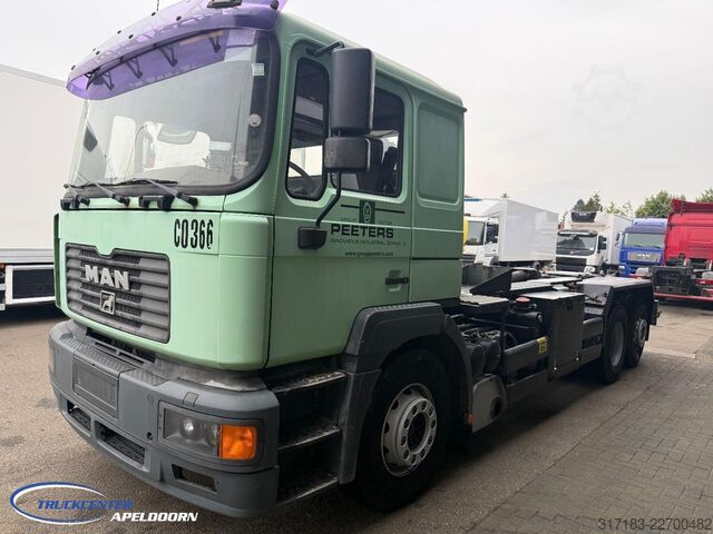  MAN 26.403 6x2 met Stuuras, Handgeschakeld