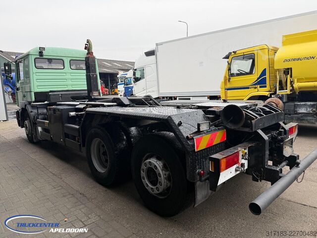  MAN 26.403 6x2 met Stuuras, Handgeschakeld