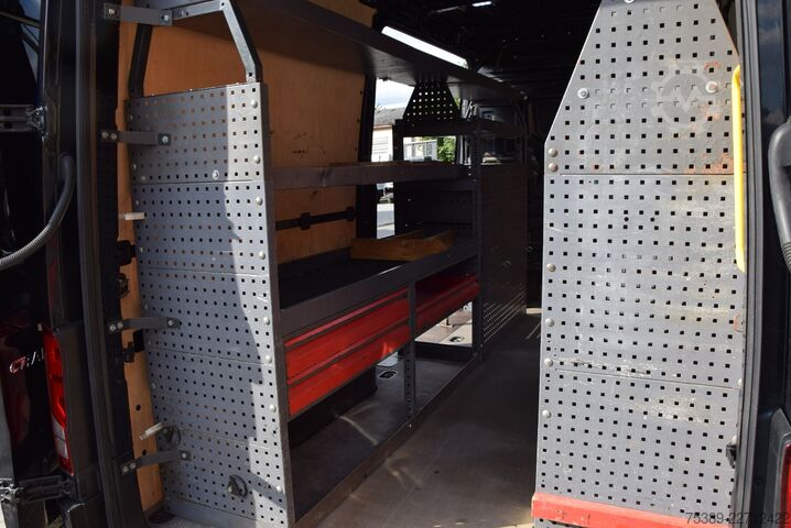 Magas tetős furgon VW Crafter  35 L2H2 AHK 2xSchiebetür Werkstattregale