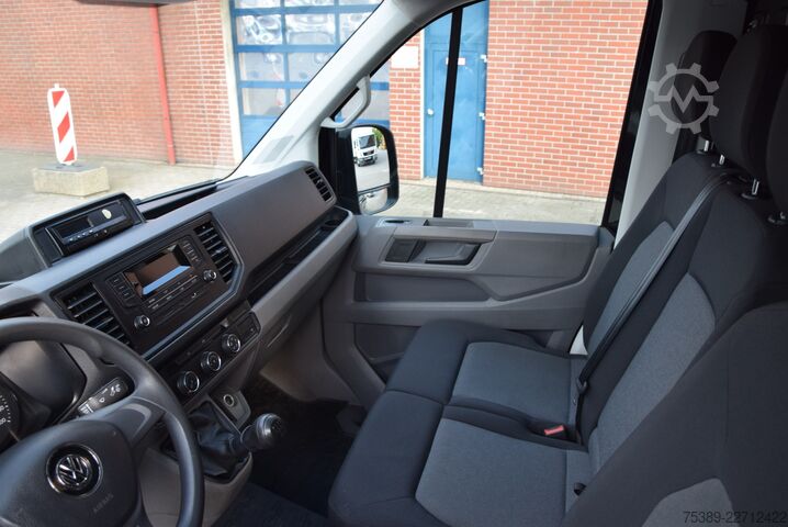 Magas tetős furgon VW Crafter  35 L2H2 AHK 2xSchiebetür Werkstattregale