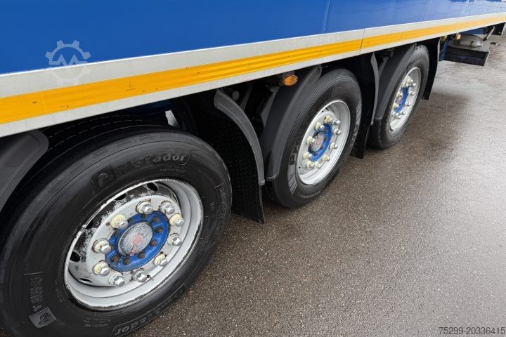 Semi-remorque frigorifique S 24 Carrier -30 / Swiss-Vehicle