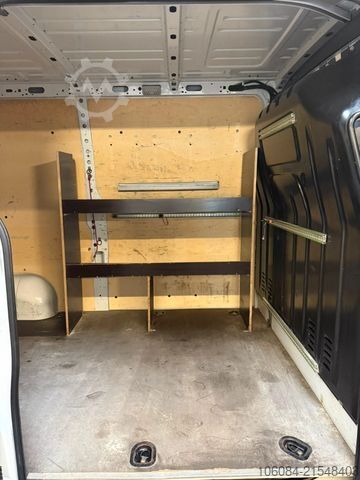 High top van RENAULT Master Kasten L2H2 Komfort Klima Tempomat PDC