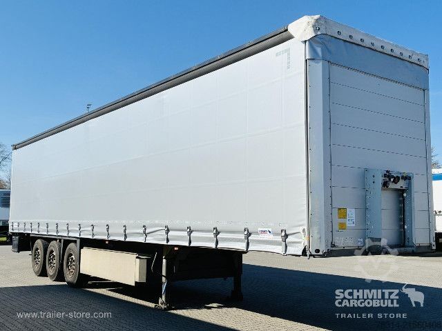 Auflieger mit Pritsche & Plane Schmitz Cargobull Curtainsider Coil Getränke