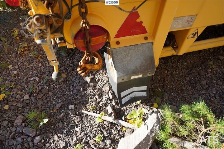 Épandeur de sable Falköping pour camion type LB1000 Falköping sand spreader for truck type LB1000