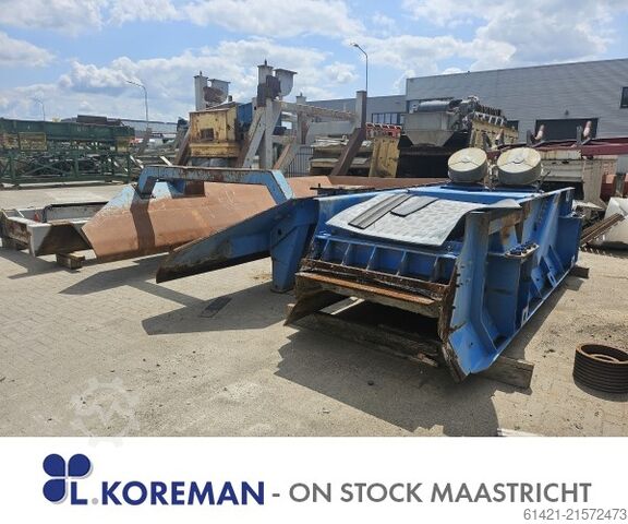 Sandvik trechter met trilgoot en Grizzly rooster Sandvik Hopper with Vibrating Chute and Grizzly