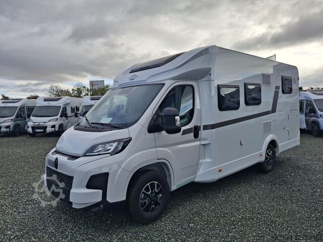 Camper semintegrato CARADO T 338s
