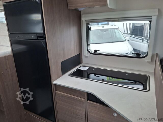 Camper semintegrato CARADO T 338s