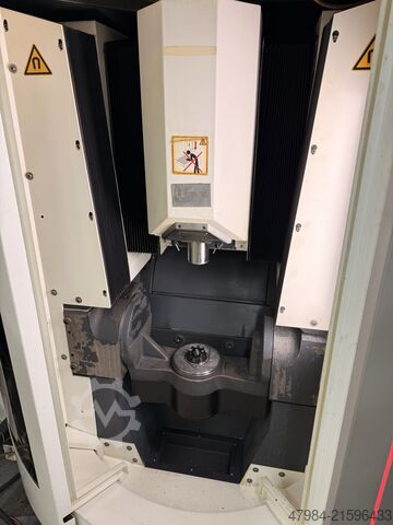 Universal-Bearbeitungszentrum DMG SAUER ULTRASONIC HSC LINEAR 20
